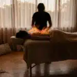 scène massage tantra énergie vitale